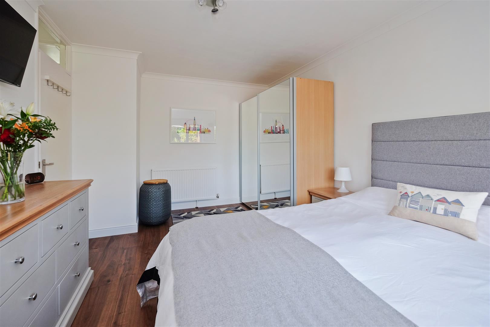 2 Bed, 1 Bath Property For Sale in Sandpiper Road, CT5 4TP